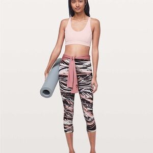 Lululemon Wunder Under Crop 21” Luxtreme Leggings Size 6